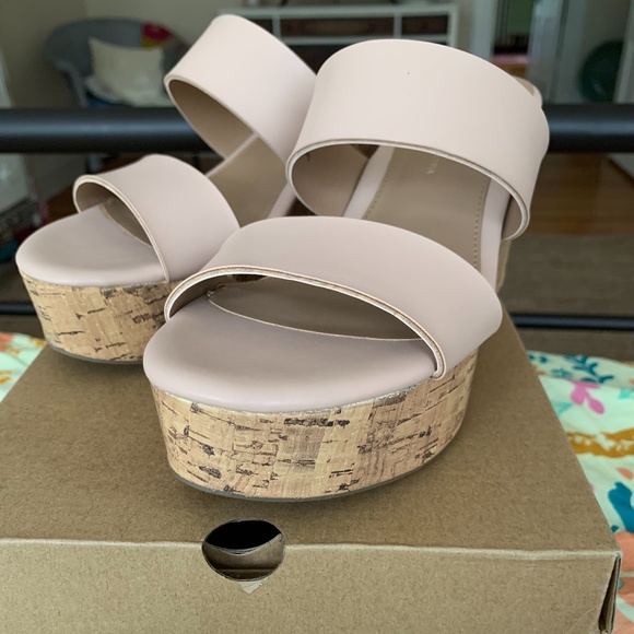 Platform Wedge Strappy Sandal - Picture 2 of 8